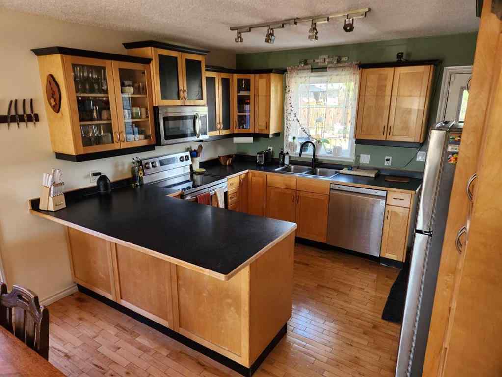 MLS® A2245590 - 601 2nd Street NW in NONE Manning, Residential