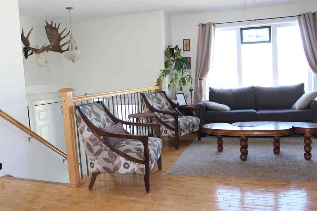 MLS® A2245590 - 601 2nd Street NW in NONE Manning, Residential