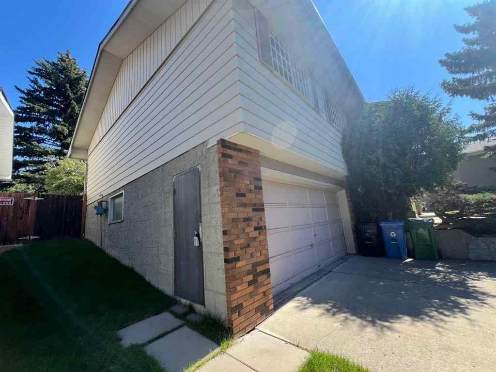 MLS® A2245593 - 5516 Dalhart Hill NW in Dalhousie Calgary, Residential