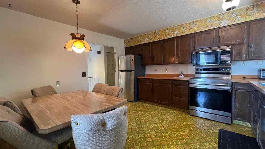 MLS® A2245593 - 5516 Dalhart Hill NW in Dalhousie Calgary, Residential