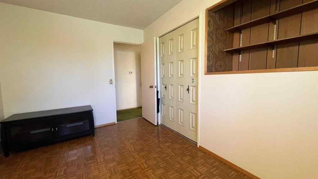 MLS® A2245593 - 5516 Dalhart Hill NW in Dalhousie Calgary, Residential