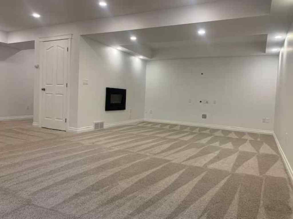 MLS® A2245594 - 18 West Cedar Place SW in West Springs Calgary, Residential