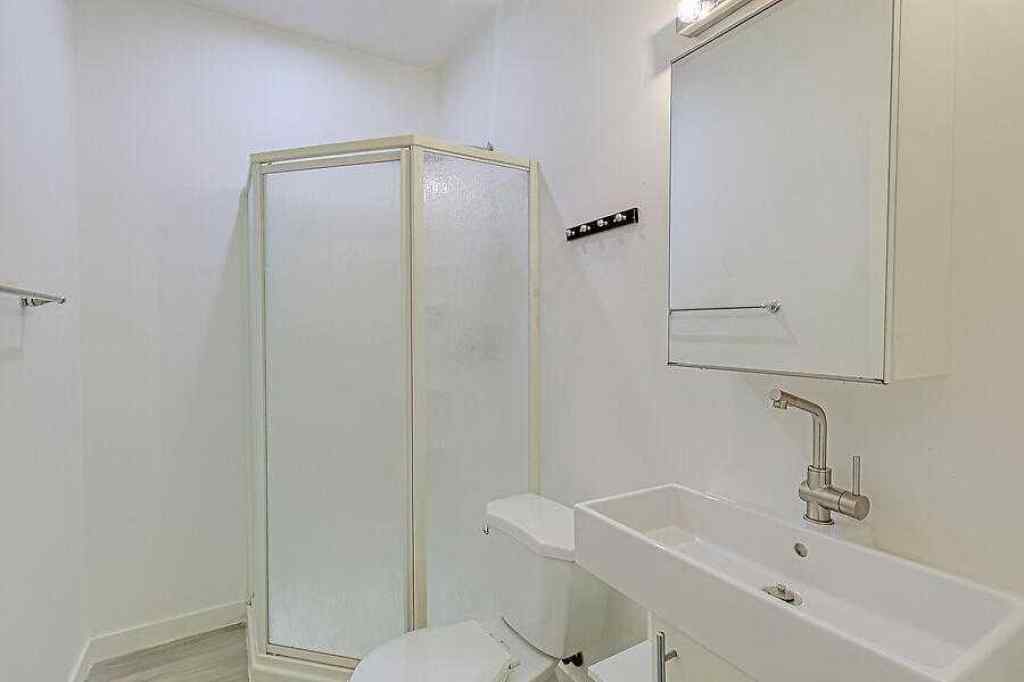 MLS® A2245598 - 16 Rockcliff Point NW in Rocky Ridge Calgary, Residential