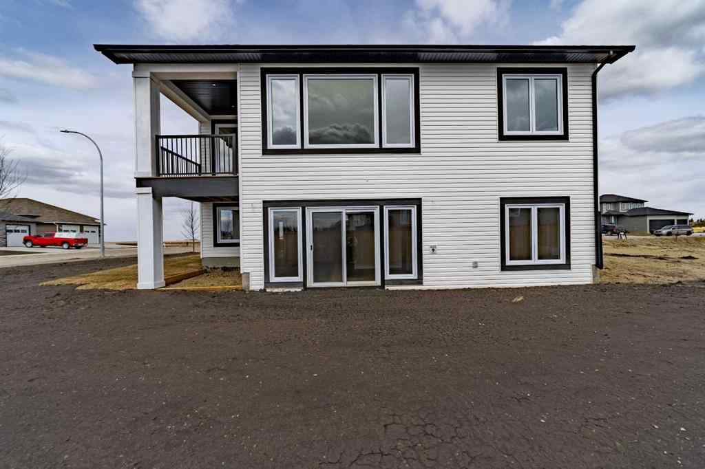 MLS® A2245599 - 90 Vincent Crescent  in NONE Olds, Residential