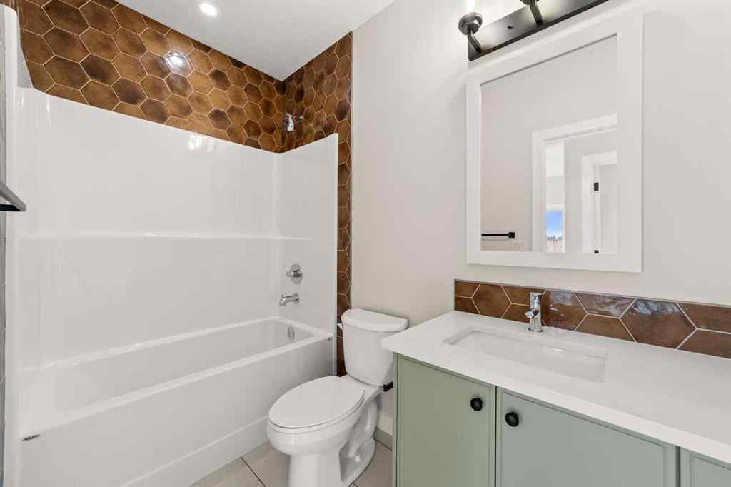 MLS® A2245599 - 90 Vincent Crescent  in NONE Olds, Residential