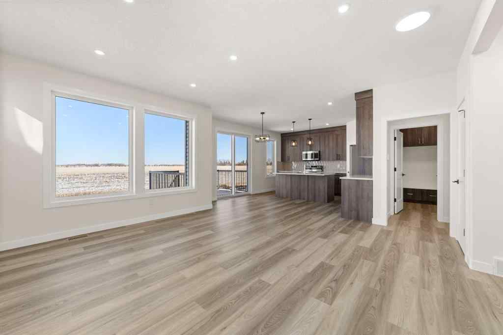 MLS® A2245602 - 71 Vincent Crescent  in NONE Olds, Residential