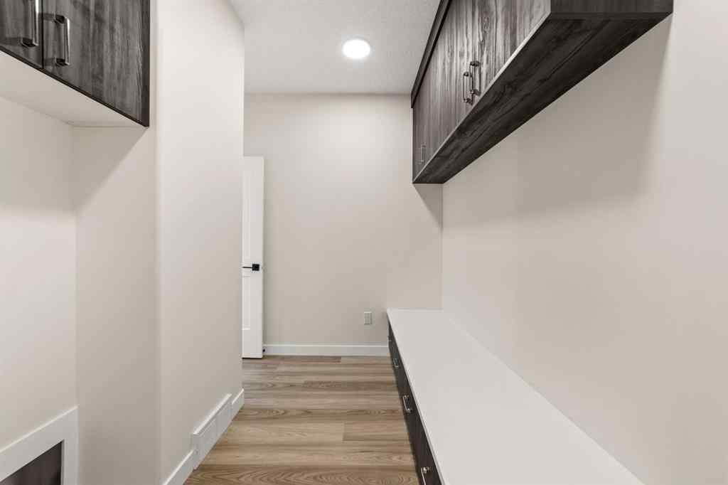 MLS® A2245602 - 71 Vincent Crescent  in NONE Olds, Residential