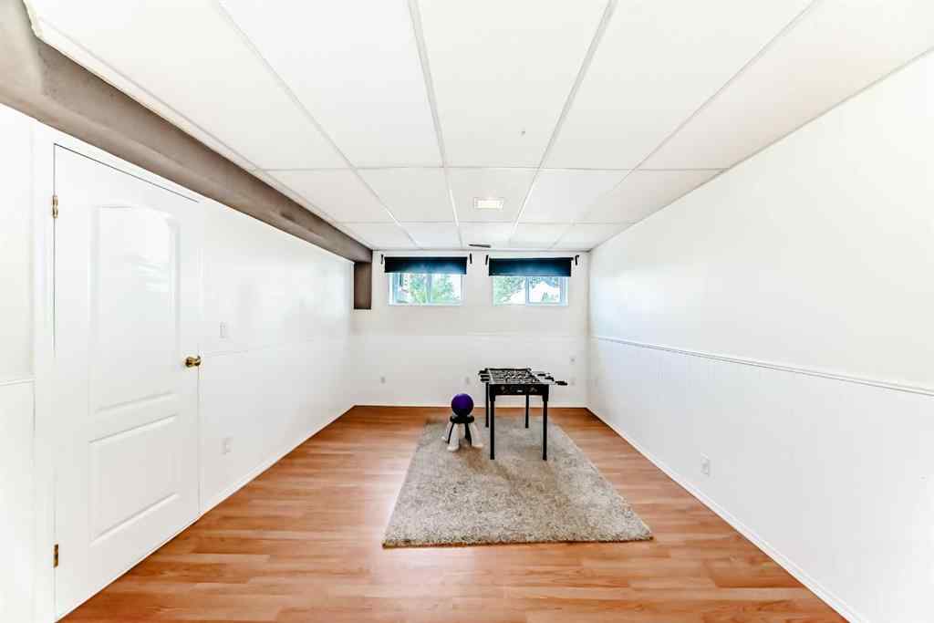 MLS® A2245605 - 8627 34 Avenue NW in Bowness Calgary, Residential