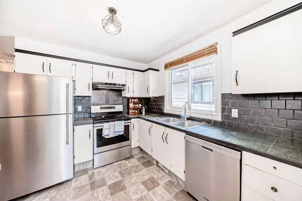 MLS® A2245605 - 8627 34 Avenue NW in Bowness Calgary, Residential