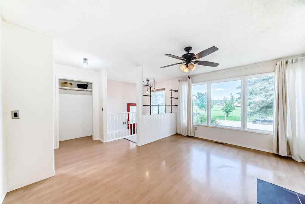 MLS® A2245605 - 8627 34 Avenue NW in Bowness Calgary, Residential