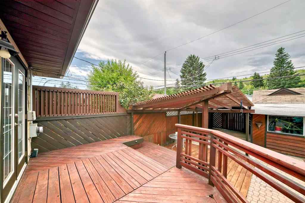 MLS® A2245605 - 8627 34 Avenue NW in Bowness Calgary, Residential