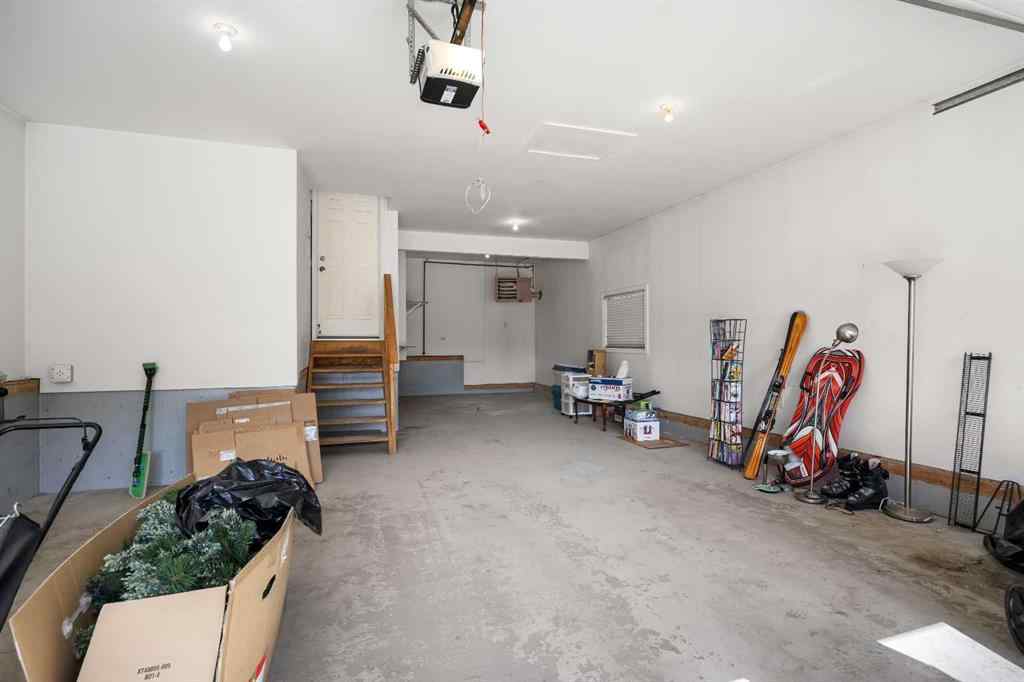 MLS® A2245610 - 3 Hampstead Hill NW in Hamptons Calgary, Residential