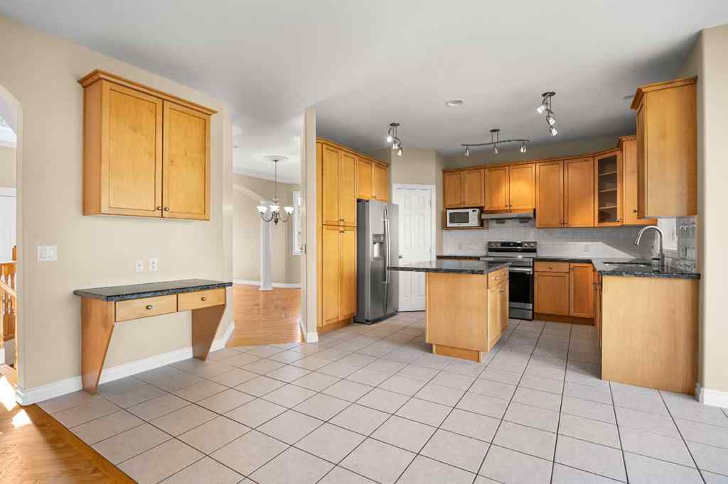 MLS® A2245610 - 3 Hampstead Hill NW in Hamptons Calgary, Residential
