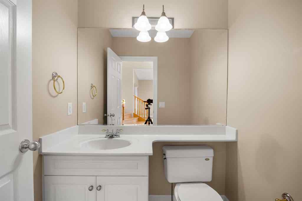 MLS® A2245610 - 3 Hampstead Hill NW in Hamptons Calgary, Residential