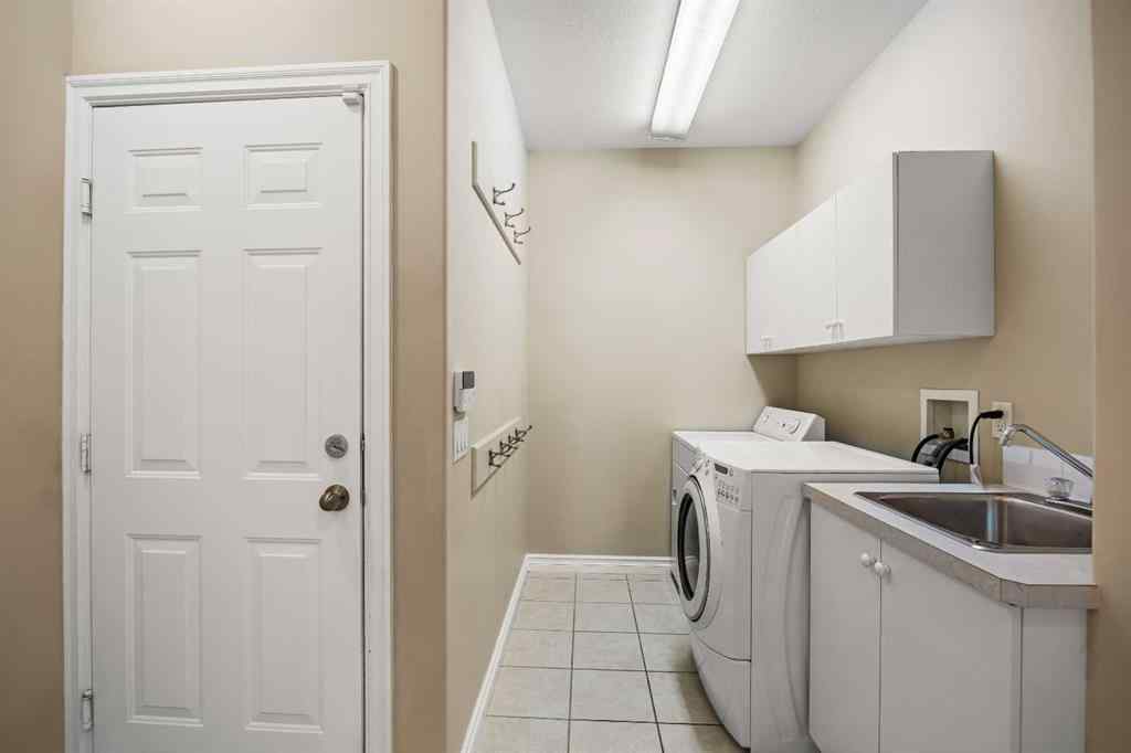 MLS® A2245610 - 3 Hampstead Hill NW in Hamptons Calgary, Residential