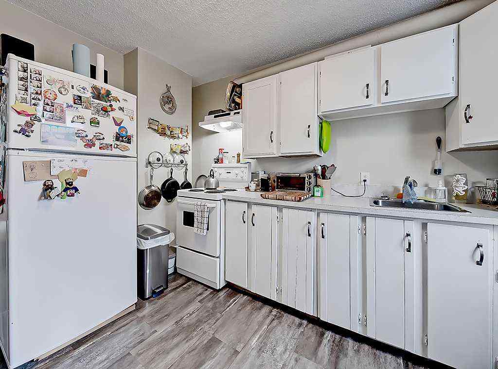MLS® A2245612 - 1012 19 Avenue SE in Ramsay Calgary, Residential