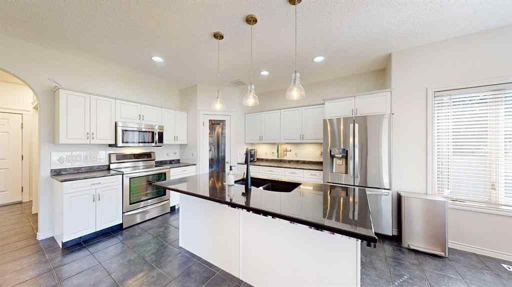MLS® A2245623 - 368 East 7 Avenue  in NONE Dunmore, Residential