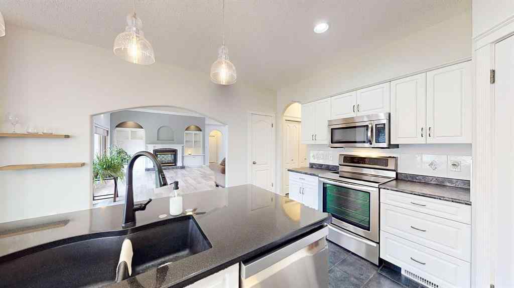 MLS® A2245623 - 368 East 7 Avenue  in NONE Dunmore, Residential