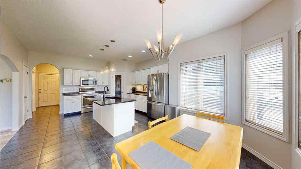 MLS® A2245623 - 368 East 7 Avenue  in NONE Dunmore, Residential
