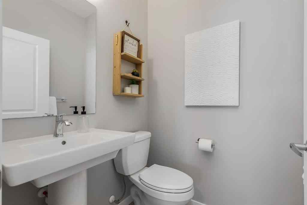 MLS® A2245632 - 200 Magnolia Terrace SE in Mahogany Calgary, Residential