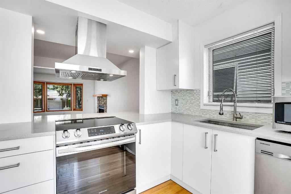 MLS® A2245640 - 209 Patina Park SW in Patterson Calgary, Residential