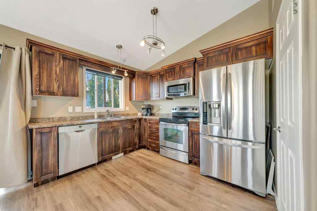 MLS® A2245641 - 2311 46 Avenue  in Wallacefield Lloydminster, Residential