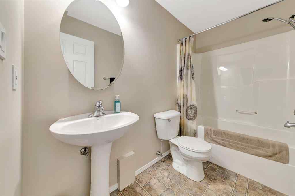 MLS® A2245641 - 2311 46 Avenue  in Wallacefield Lloydminster, Residential