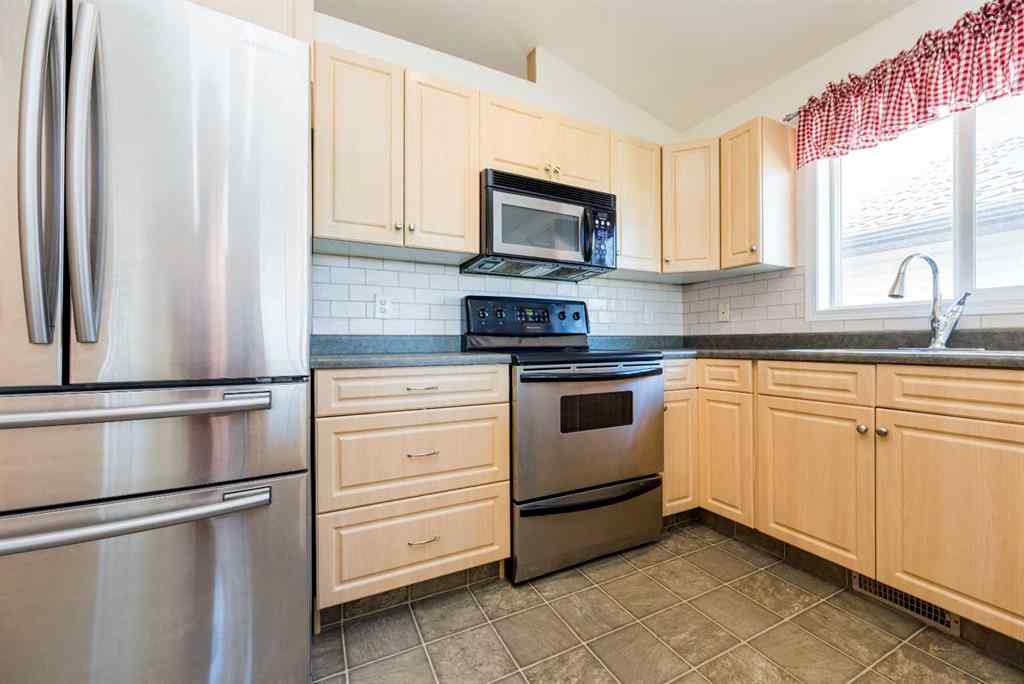 MLS® A2245647 - 10745 72 Avenue  in Mission Heights Grande Prairie, Residential