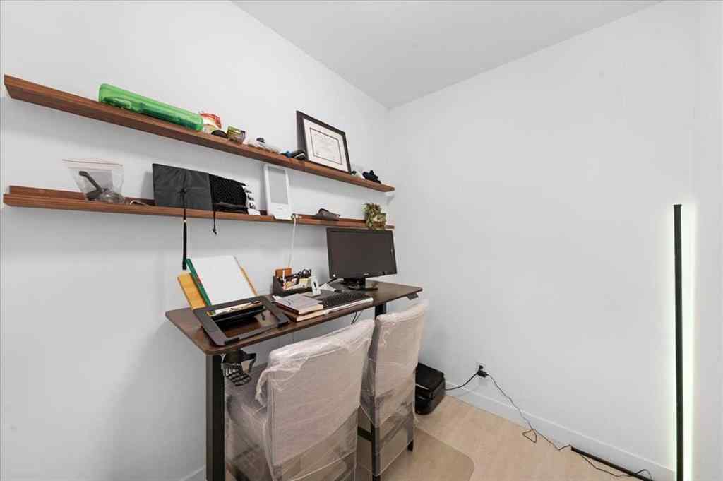 MLS® A2245653 - Unit #310 327 9A Street NW in Sunnyside Calgary, Residential