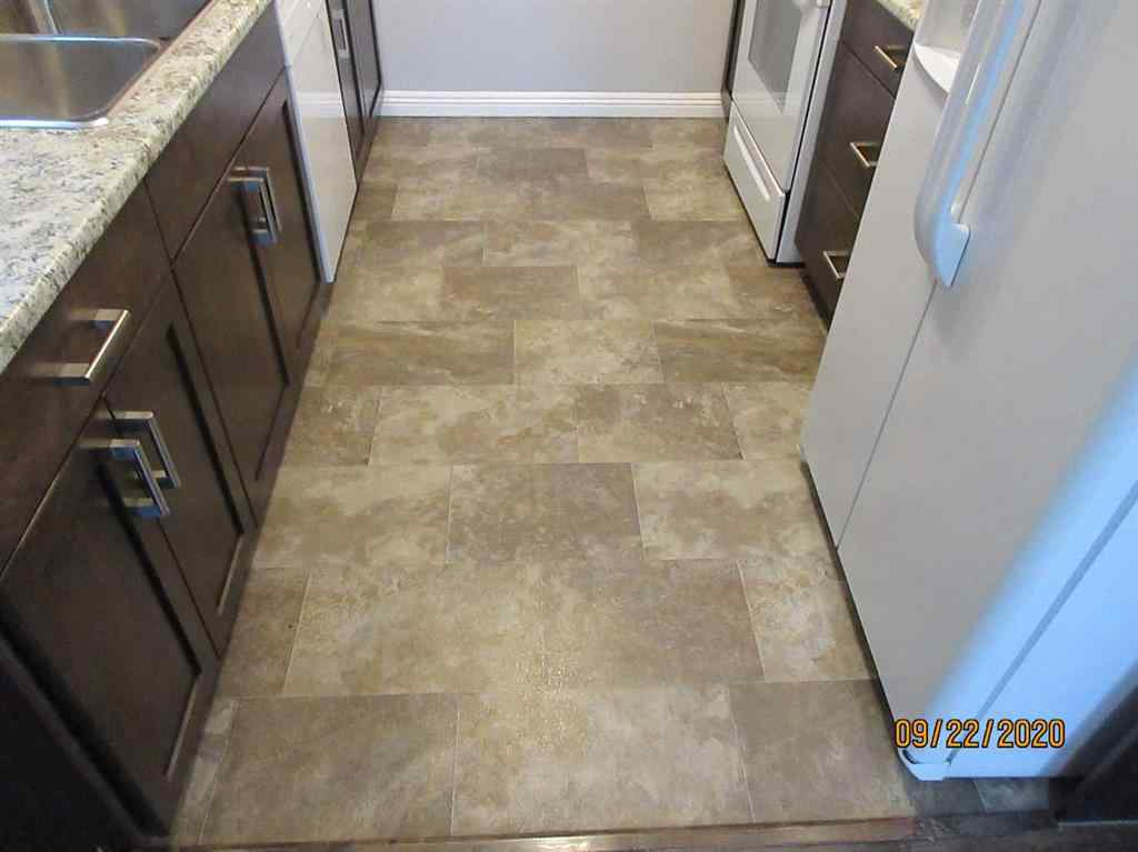 MLS® A2245655 - Unit #B 7411 29 Street  in West Lloydminster Lloydminster, Rental
