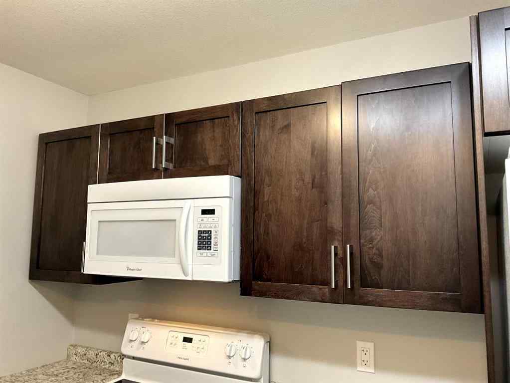 MLS® A2245655 - Unit #B 7411 29 Street  in West Lloydminster Lloydminster, Rental