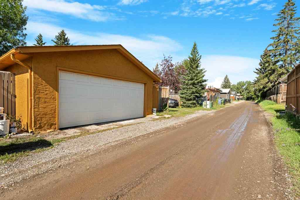 MLS® A2245657 - 5206 Dalhousie Drive NW in Dalhousie Calgary, Residential