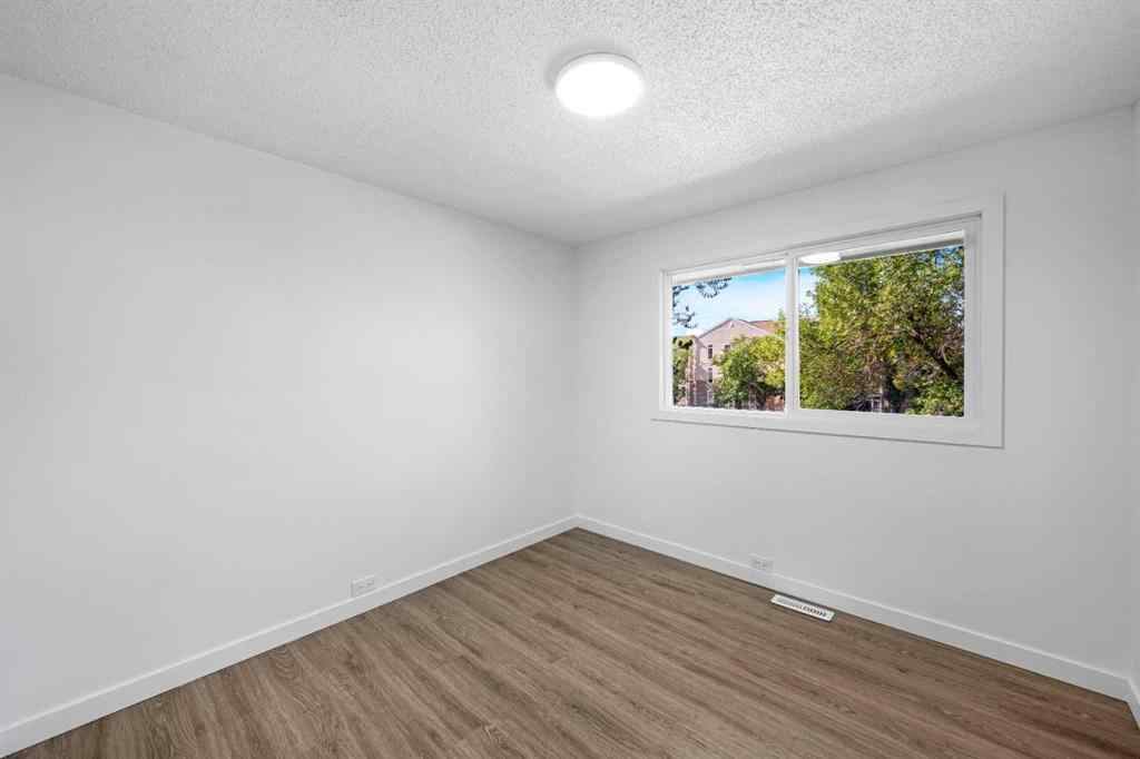 MLS® A2245657 - 5206 Dalhousie Drive NW in Dalhousie Calgary, Residential