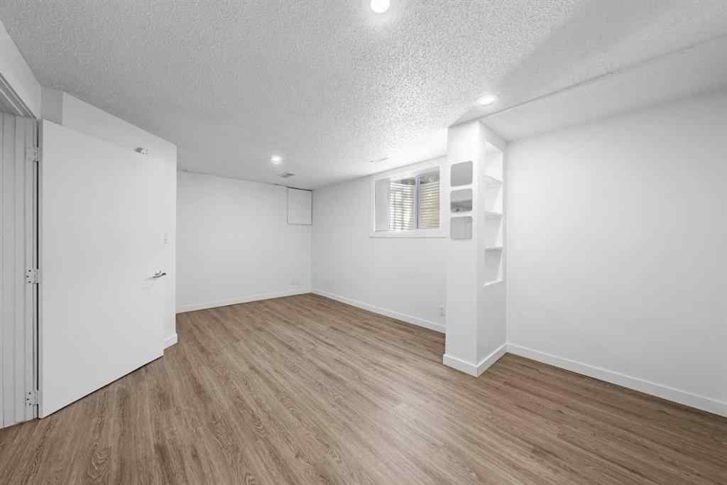MLS® A2245657 - 5206 Dalhousie Drive NW in Dalhousie Calgary, Residential