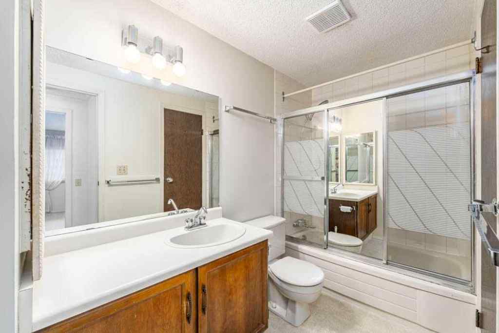 MLS® A2245658 - Unit #34 10 Point Drive NW in Point McKay Calgary, Residential