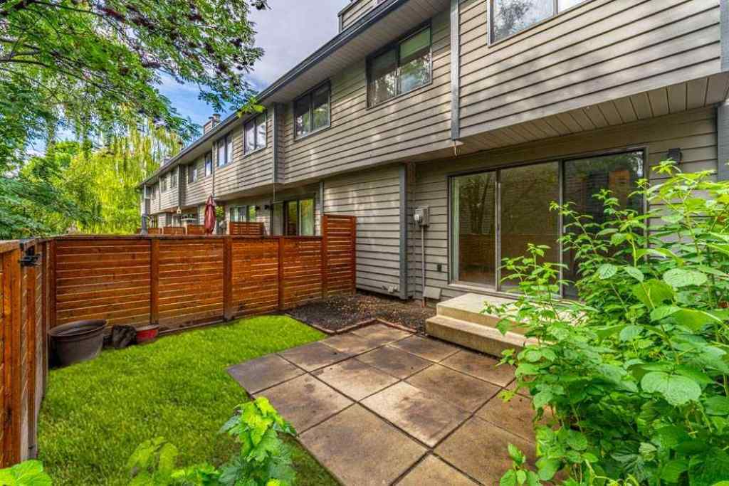 MLS® A2245658 - Unit #34 10 Point Drive NW in Point McKay Calgary, Residential