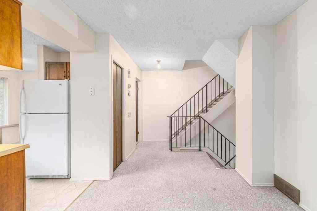 MLS® A2245658 - Unit #34 10 Point Drive NW in Point McKay Calgary, Residential