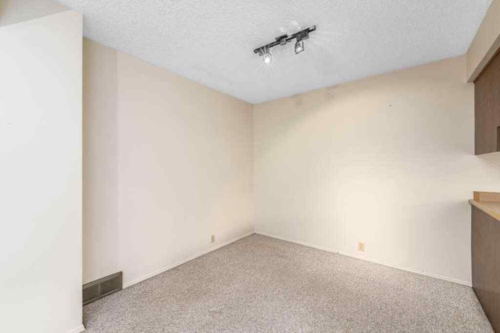 MLS® A2245658 - Unit #34 10 Point Drive NW in Point McKay Calgary, Residential