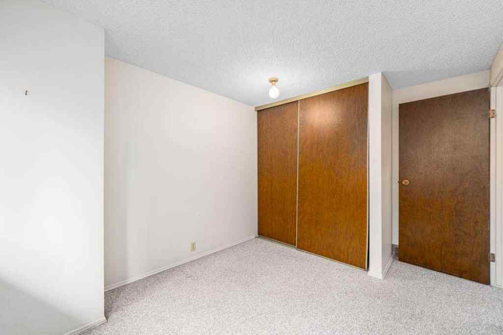 MLS® A2245658 - Unit #34 10 Point Drive NW in Point McKay Calgary, Residential