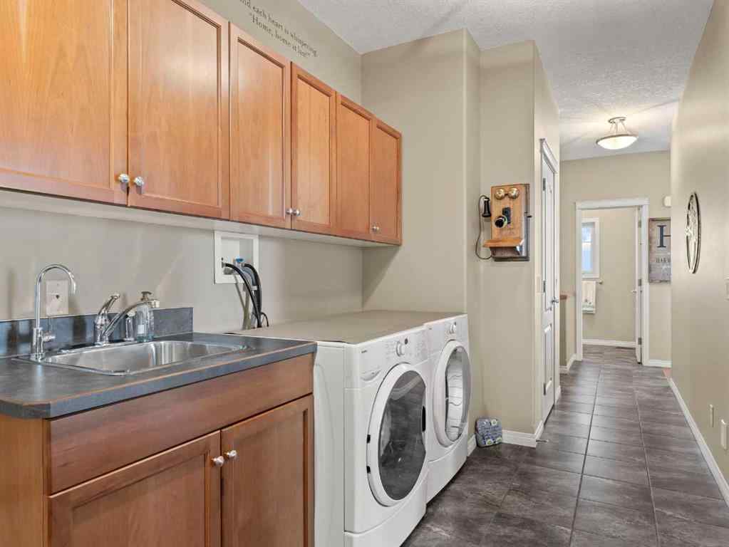 MLS® A2245660 - 18 Sunset Ridge Drive  in NONE Rural Foothills County, Residential