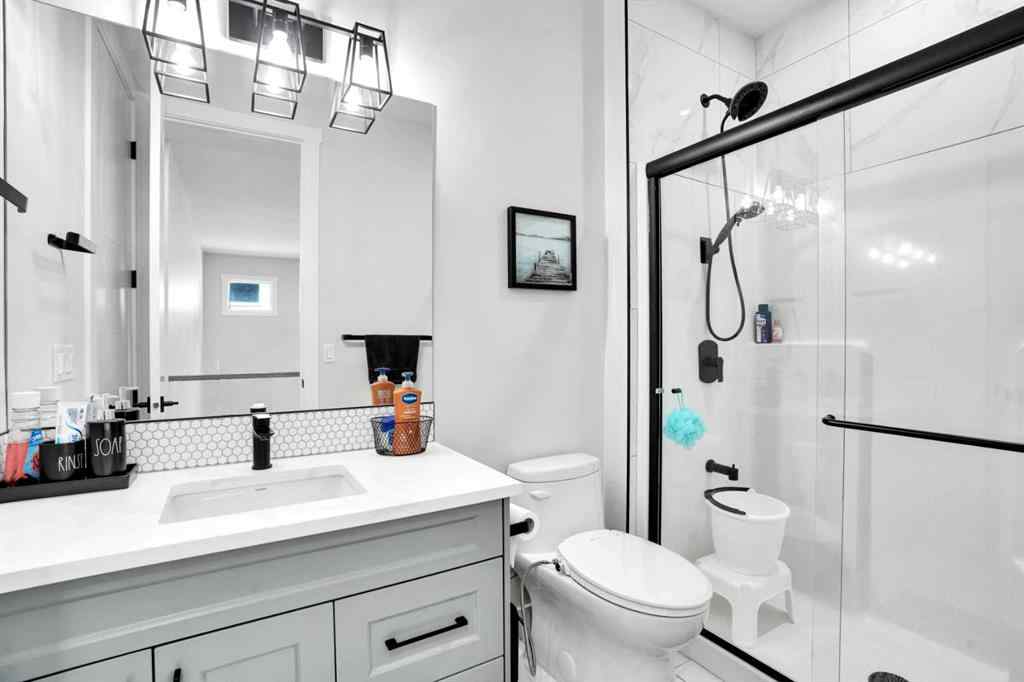 MLS® A2245664 - 36 Waterford Terrace  in Waterford Chestermere, Residential