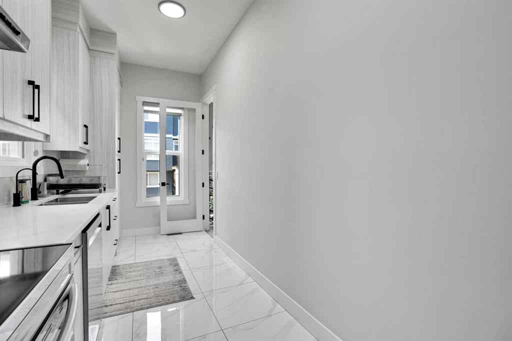 MLS® A2245664 - 36 Waterford Terrace  in Waterford Chestermere, Residential