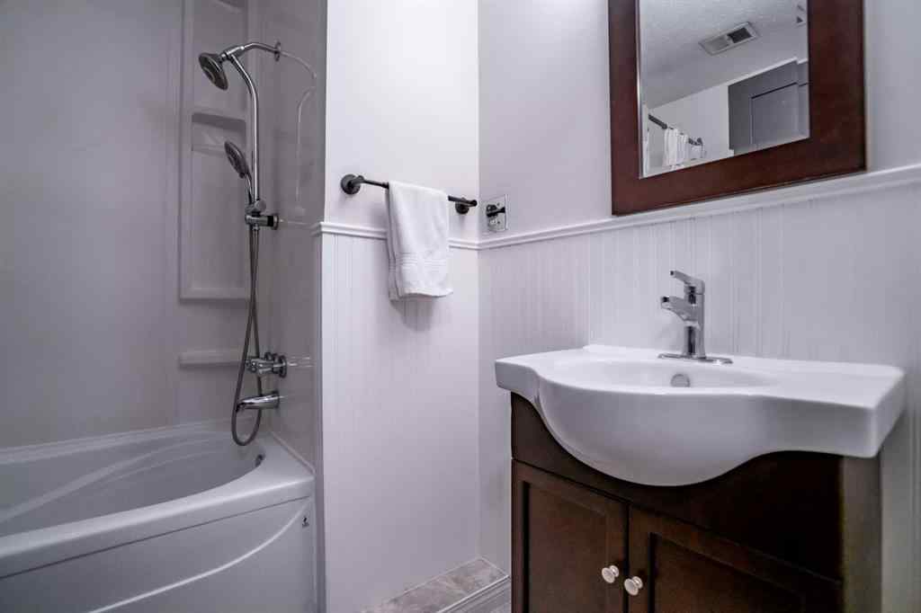MLS® A2245674 - 4909 48 Ave   in NONE Grimshaw, Residential