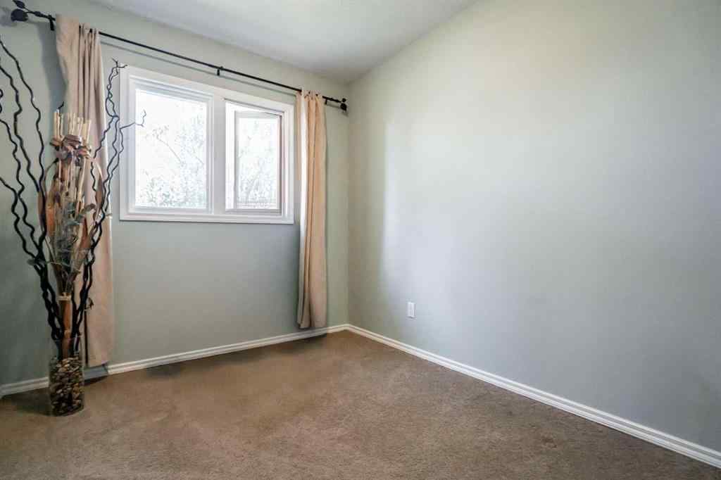 MLS® A2245674 - 4909 48 Ave   in NONE Grimshaw, Residential