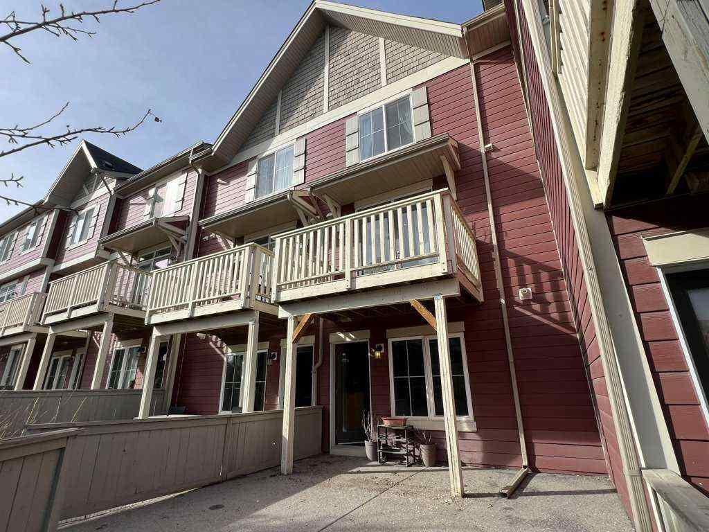 MLS® A2245676 - 28 Kinlea Common NW in Kincora Calgary, Residential