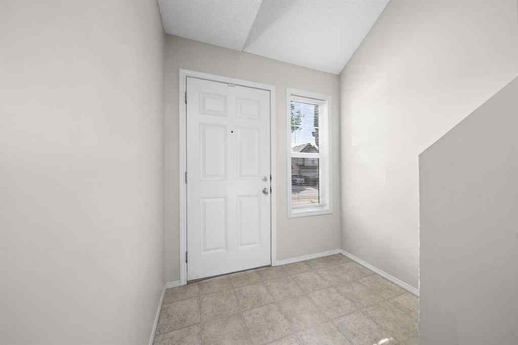 MLS® A2245677 - Unit #7 105 Drake Landing Common  in Drake Landing Okotoks, Residential