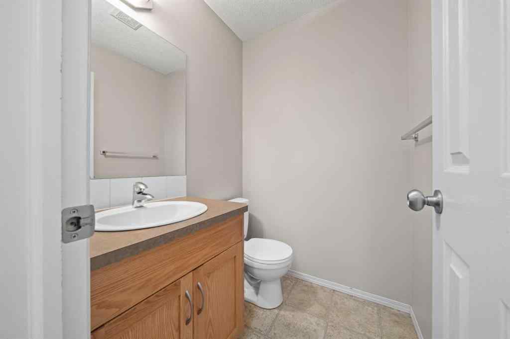 MLS® A2245677 - Unit #7 105 Drake Landing Common  in Drake Landing Okotoks, Residential