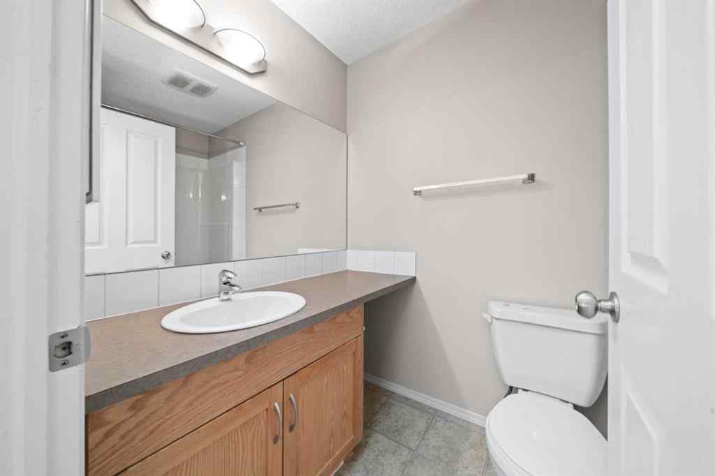 MLS® A2245677 - Unit #7 105 Drake Landing Common  in Drake Landing Okotoks, Residential