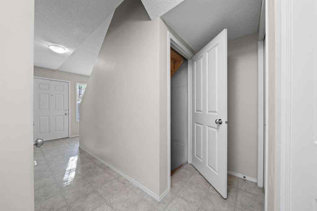 MLS® A2245677 - Unit #7 105 Drake Landing Common  in Drake Landing Okotoks, Residential