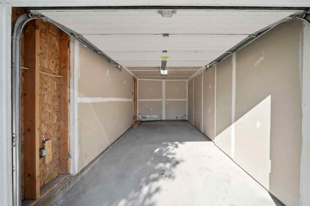 MLS® A2245677 - Unit #7 105 Drake Landing Common  in Drake Landing Okotoks, Residential